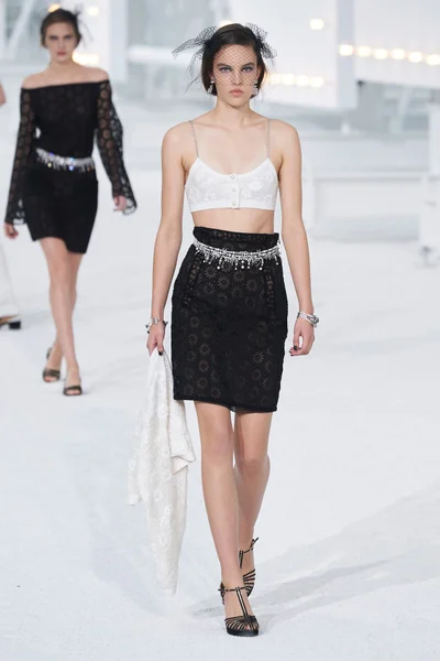 Look 56